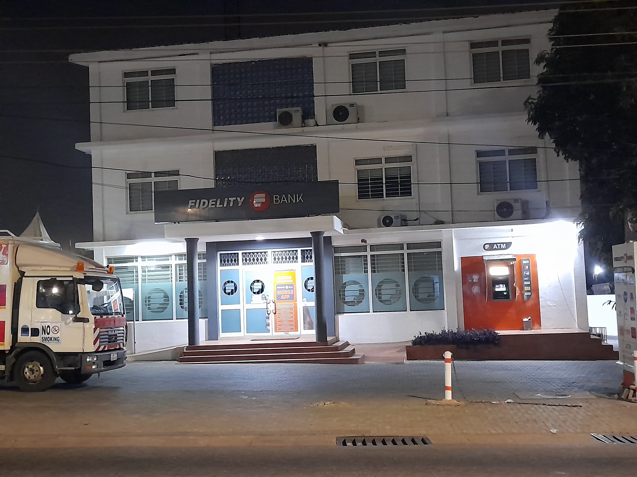 A first look at Fidelity Bank | Branch | Abeka, showing the branch setting people should verify before a visit.