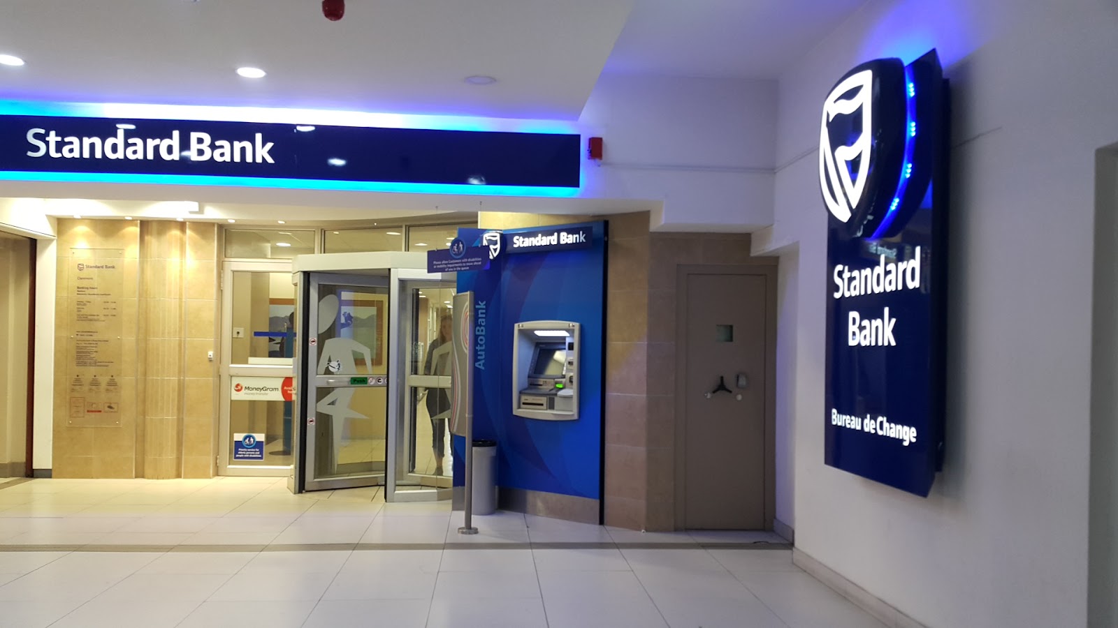 Standard Bank Claremont | South Africa 🇿🇦 — Cape Town
