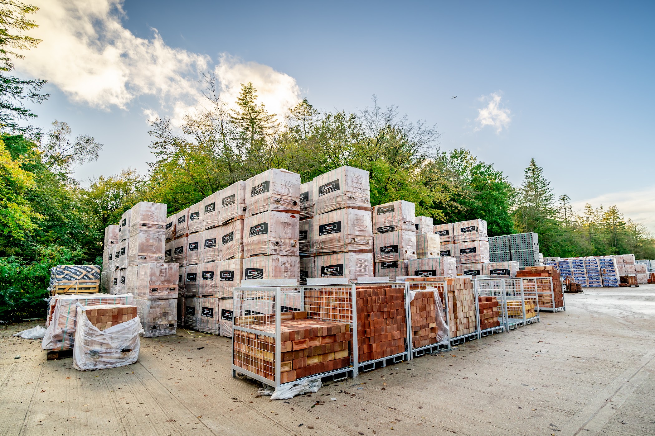 Lords Builders Merchants | Beaconsfield | UK 🇬🇧 – TortoisePath ...