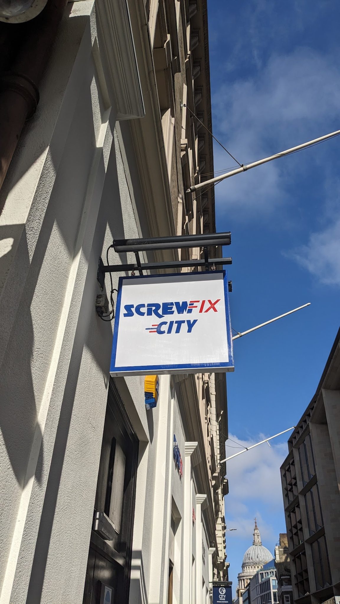 Screwfix | Cannon Street | UK 🇬🇧 – TortoisePath | Blocksandbricks 🇬🇭