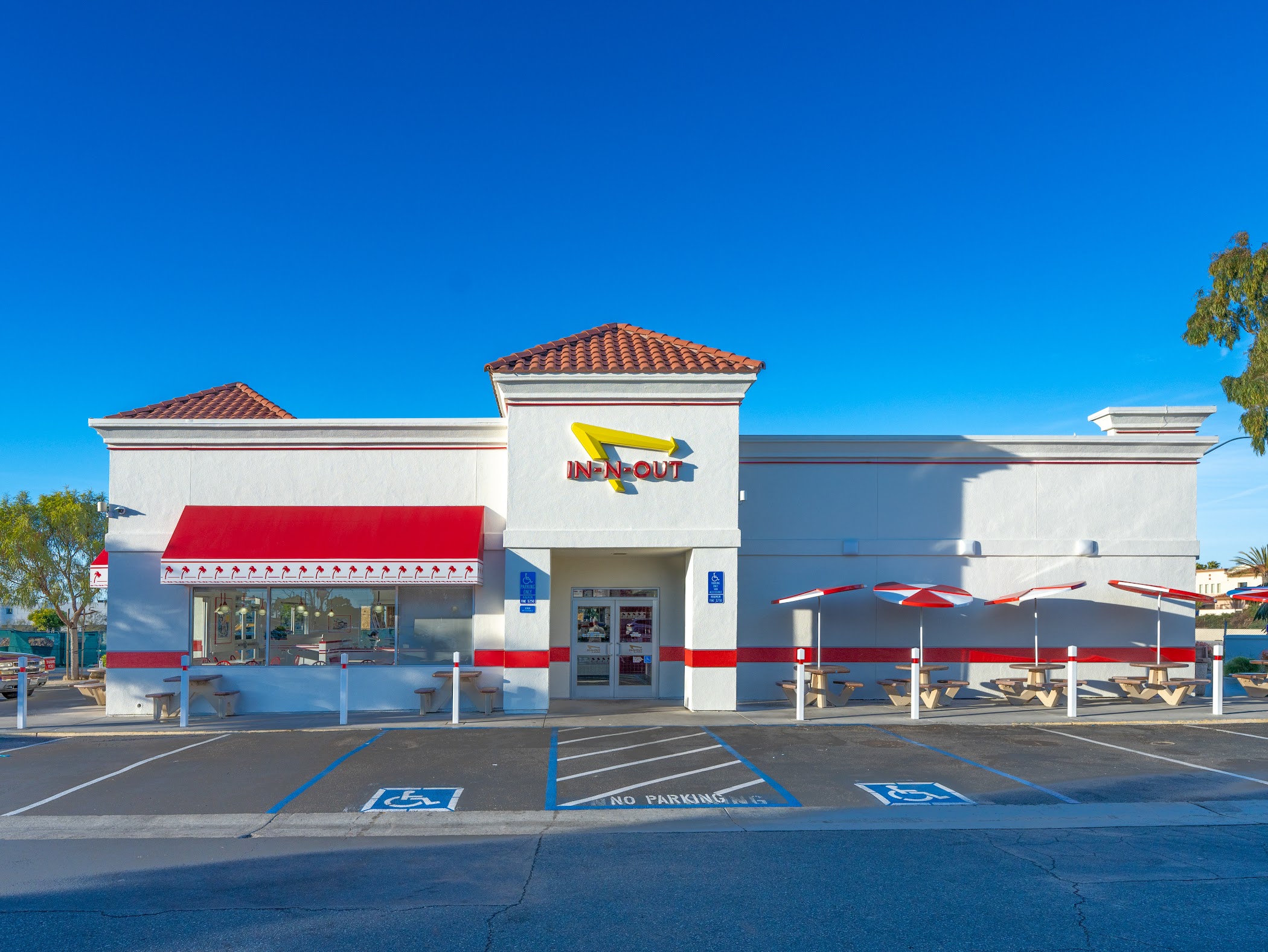 In-N-Out Burger | Carlsbad — Carlsbad