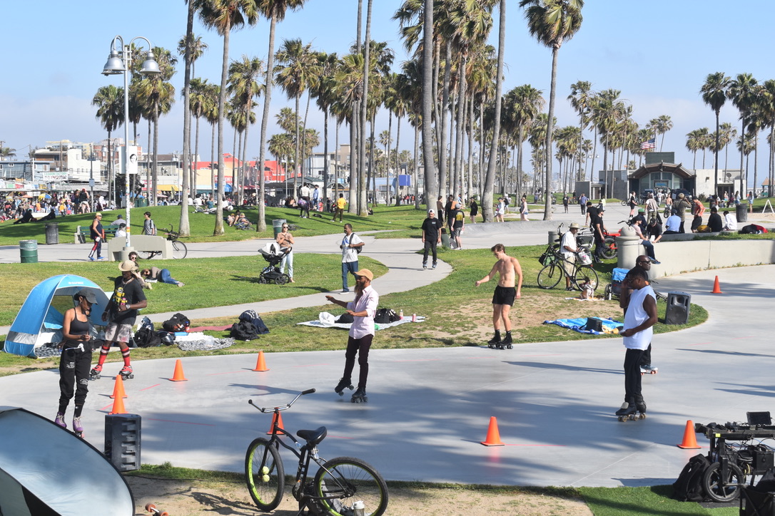 Roller Skate Dance Plaza — Los Angeles