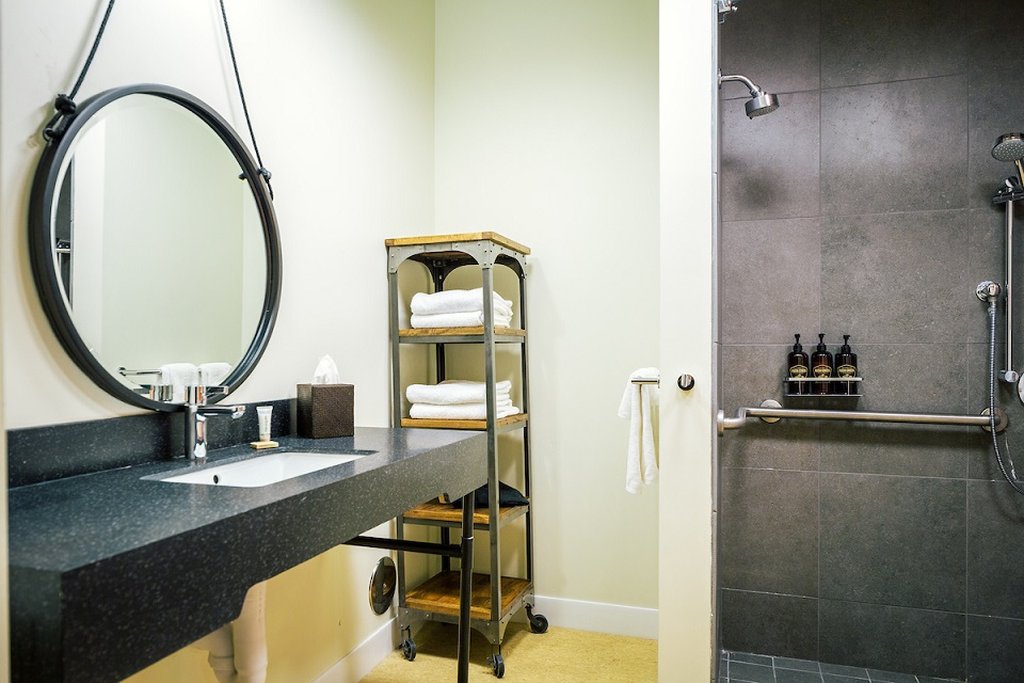 Rush Creek Lodge and Spa at Yosemite – TortoisePath | California | USA 🇺🇸