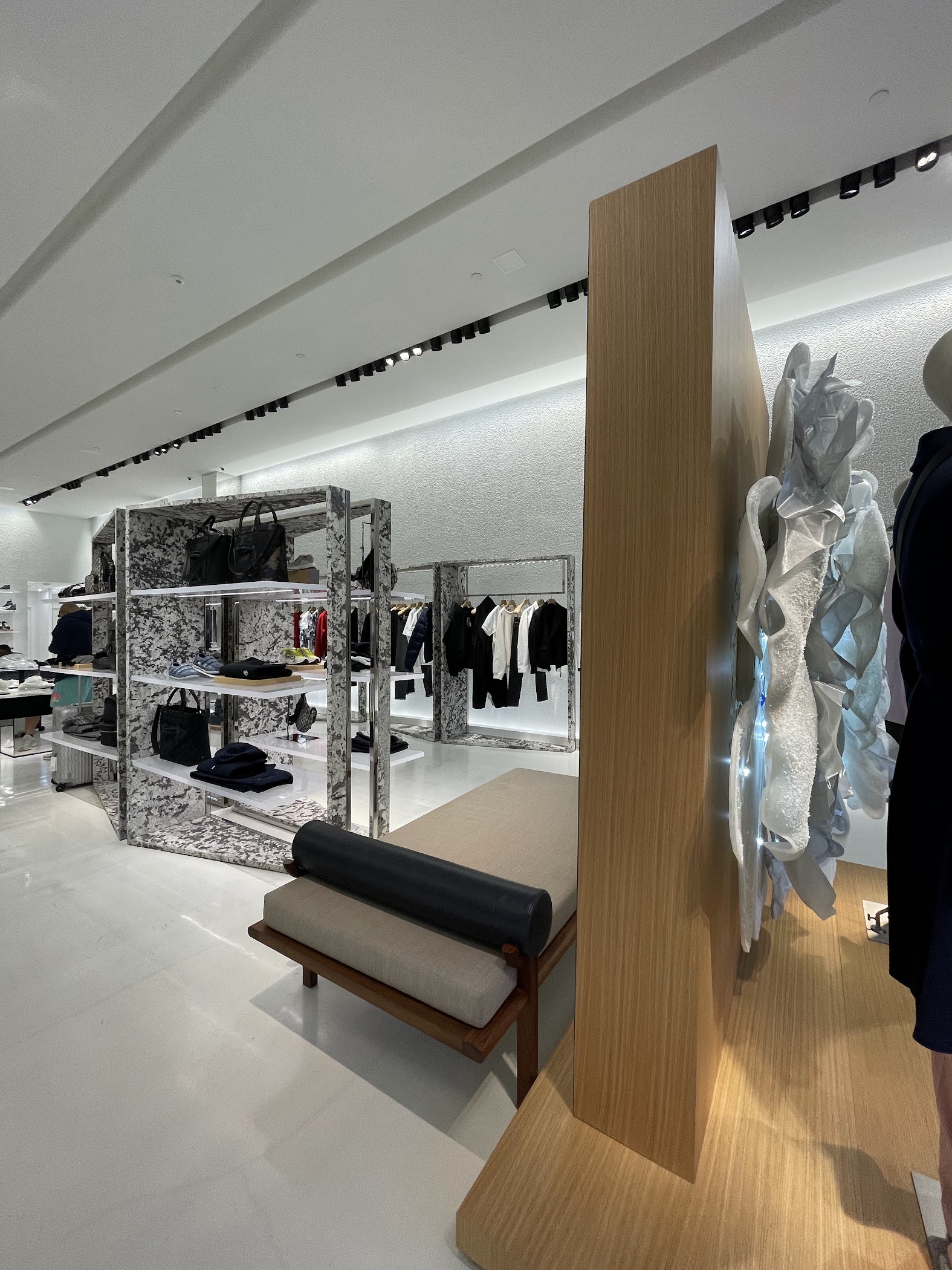 DIOR | Men | Rodeo Drive | Beverly Hills – TortoisePath | California ...