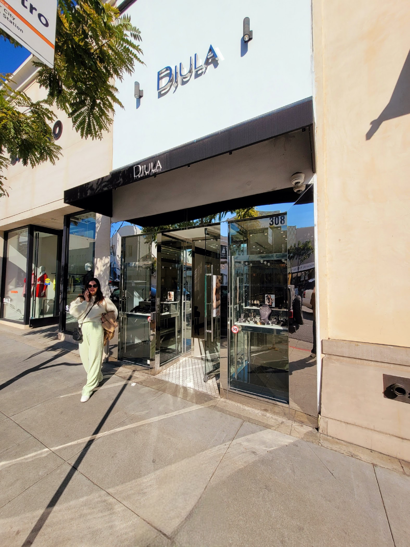 DJULA Beverly Hills — Beverly Hills