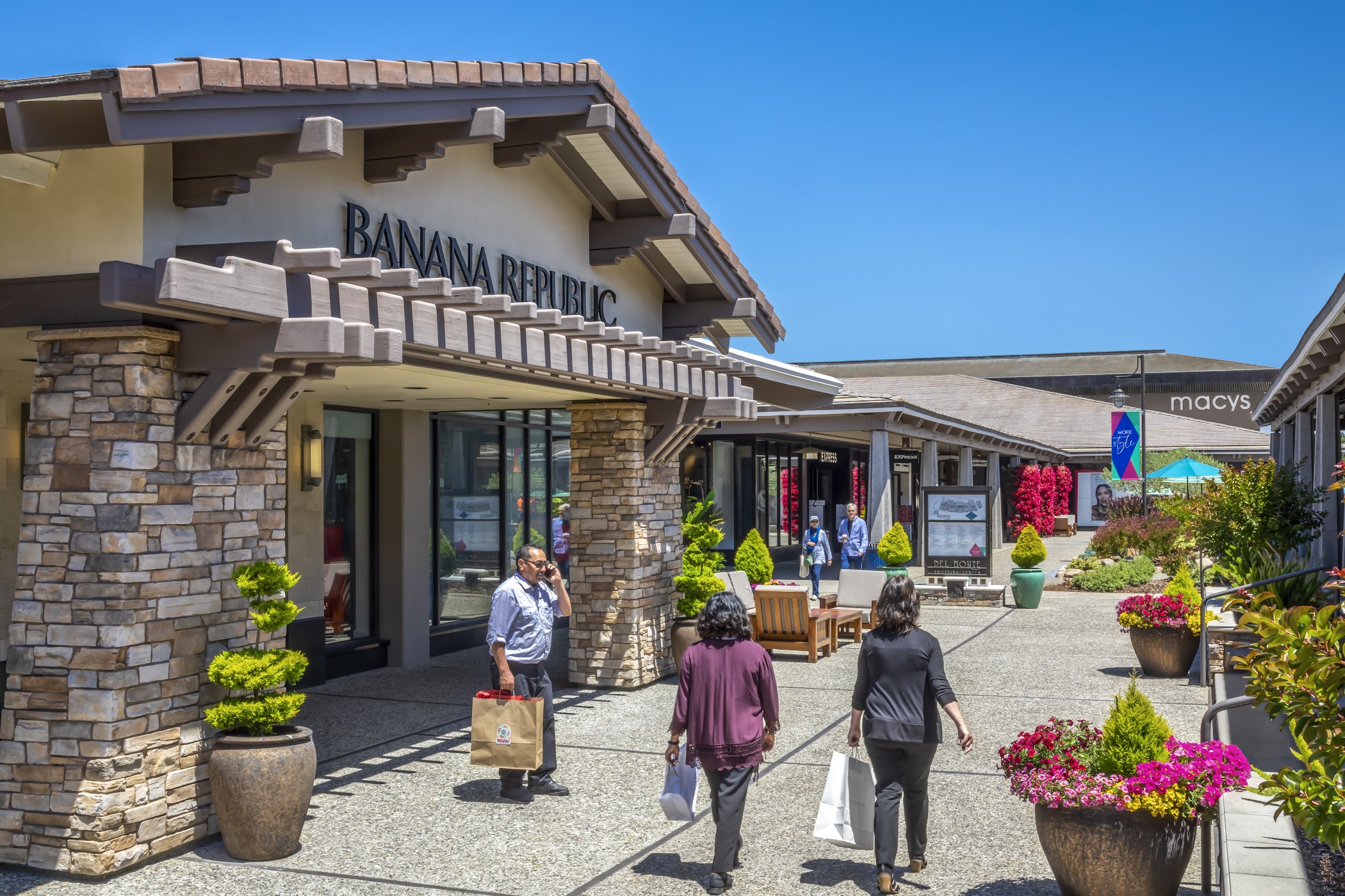 Del Monte Shopping Center — Monterey