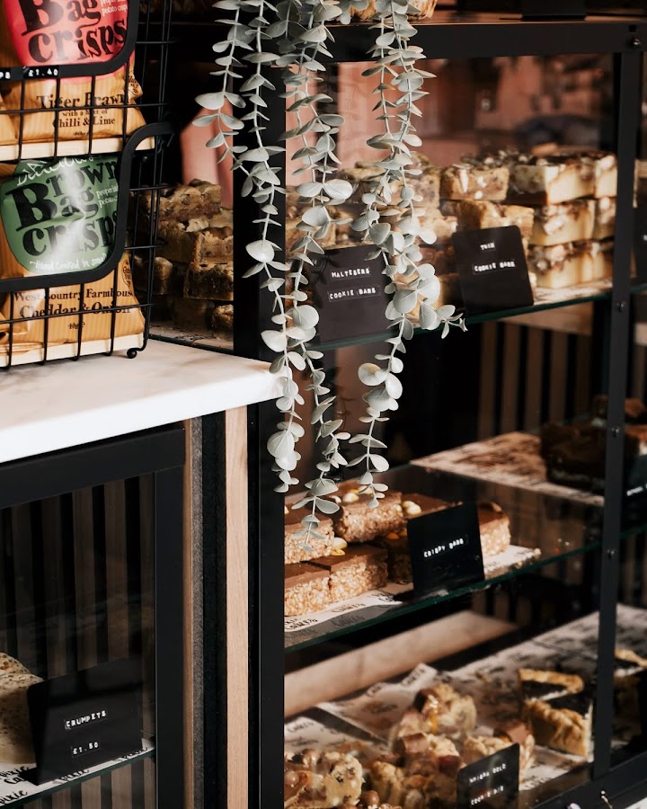 Pixie Cakes and Coffee Ltd | UK – TortoisePath | Celebrations 🎉