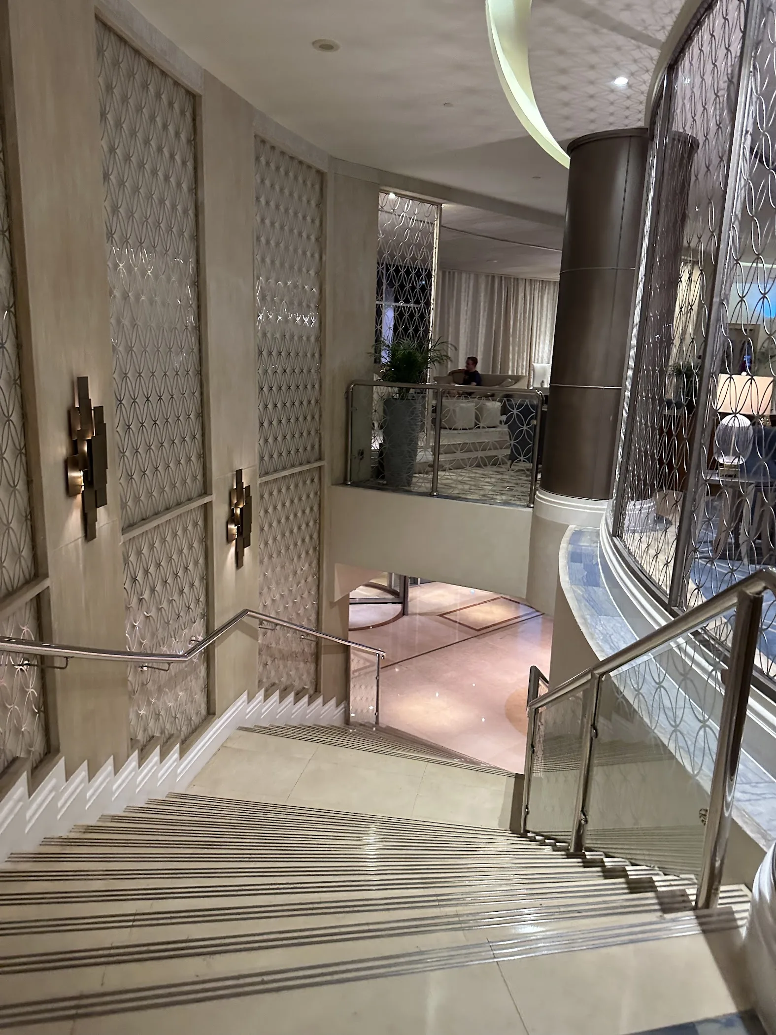 Habtoor Grand Resort, Autograph Collection — Dubai