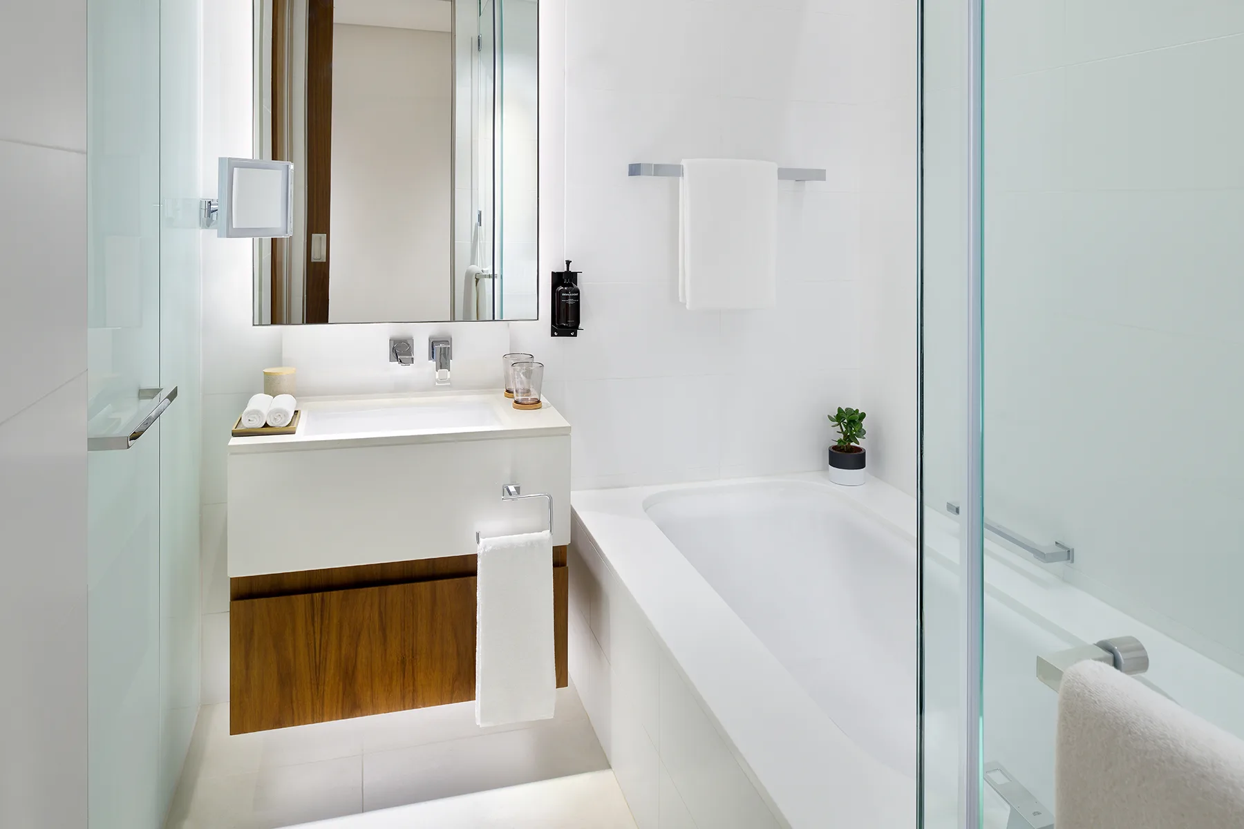 Vida Emirates Hills — دبي