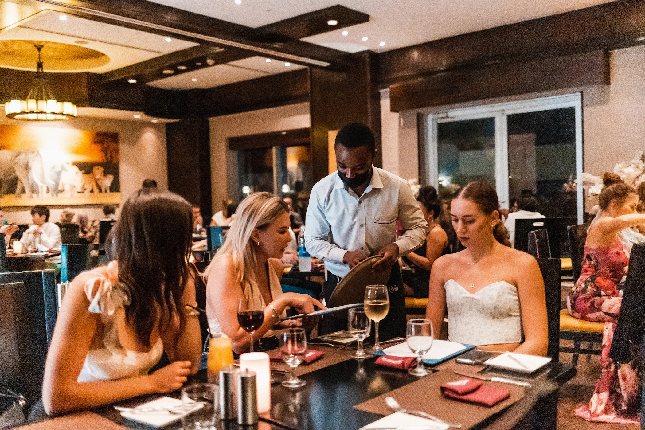 Grand Grill — دبي