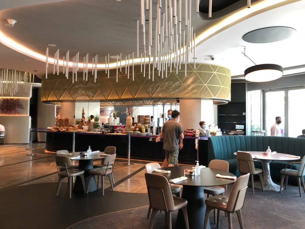 LIV Restaurant — Dubai