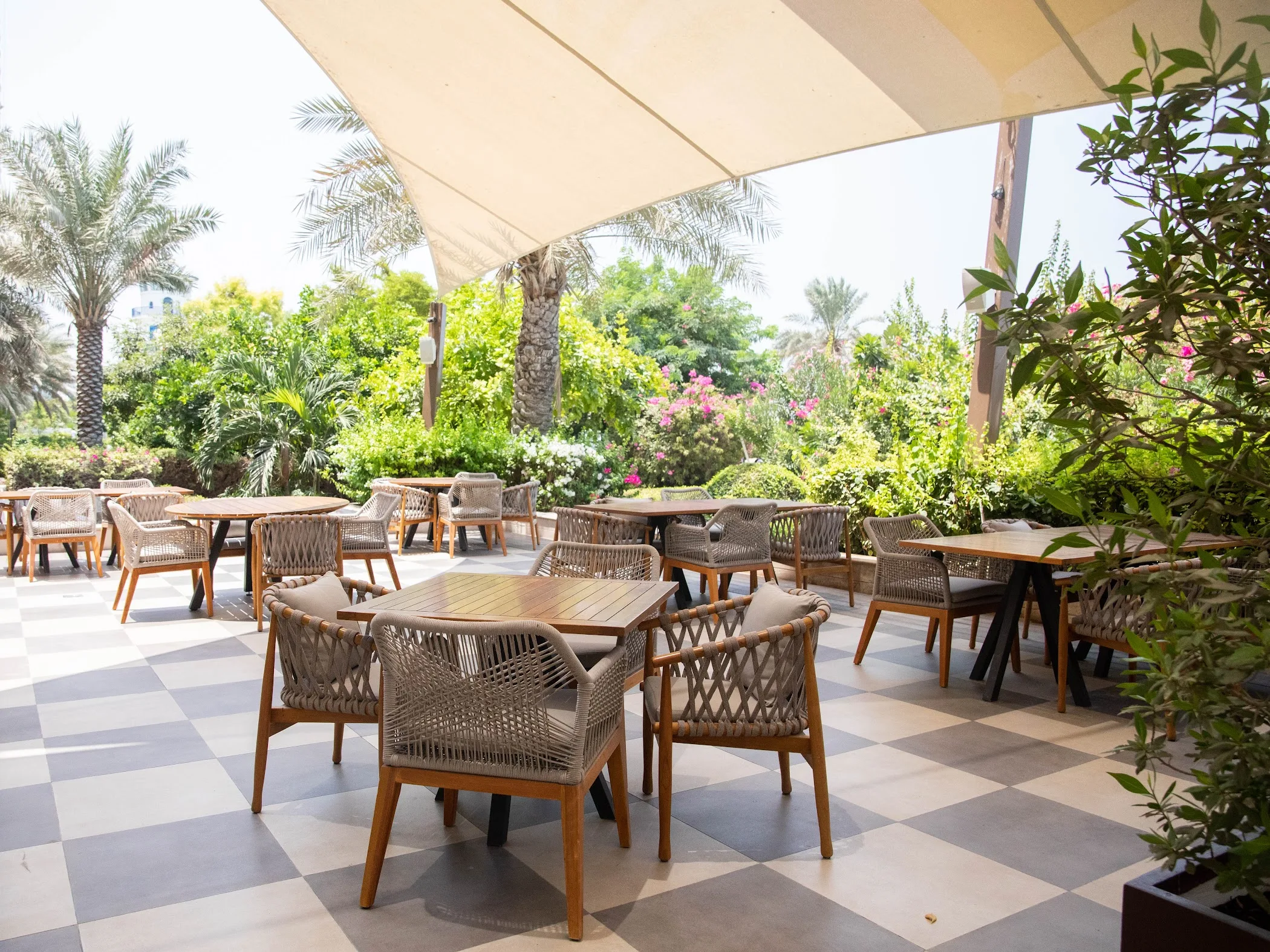 Mina’s Kitchen Dubai — دبي