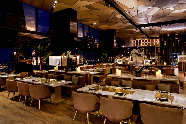 PLAY Restaurant & Lounge Bar