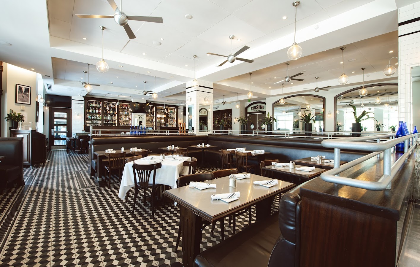 Cassis Restaurant St. Pete | Florida USA 🇺🇸 — St. Petersburg