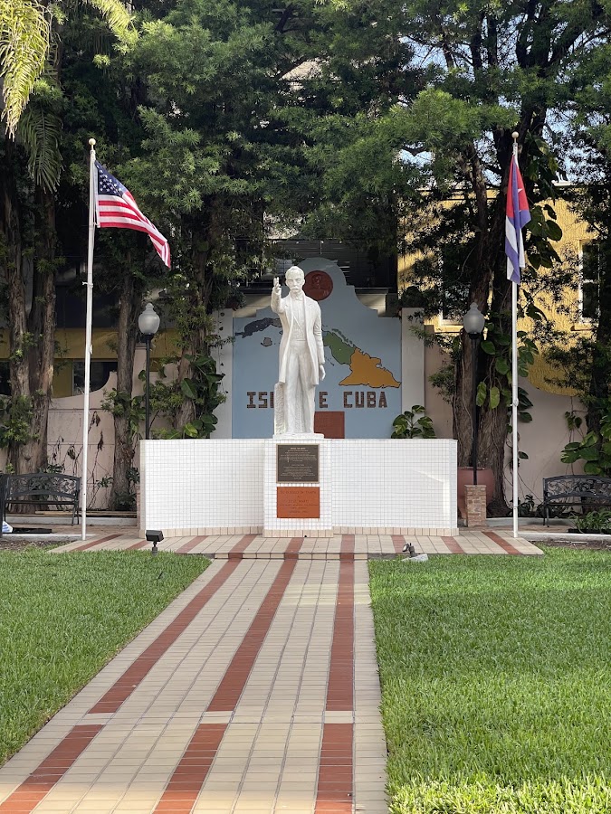 Parque Jose Marti | Florida USA 🇺🇸 — Tampa