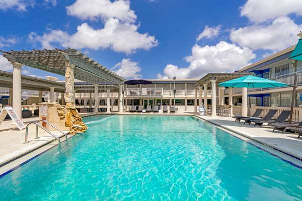 Quality Inn and Conference Center Tampa-Brandon | Florida USA 🇺🇸 — Tampa