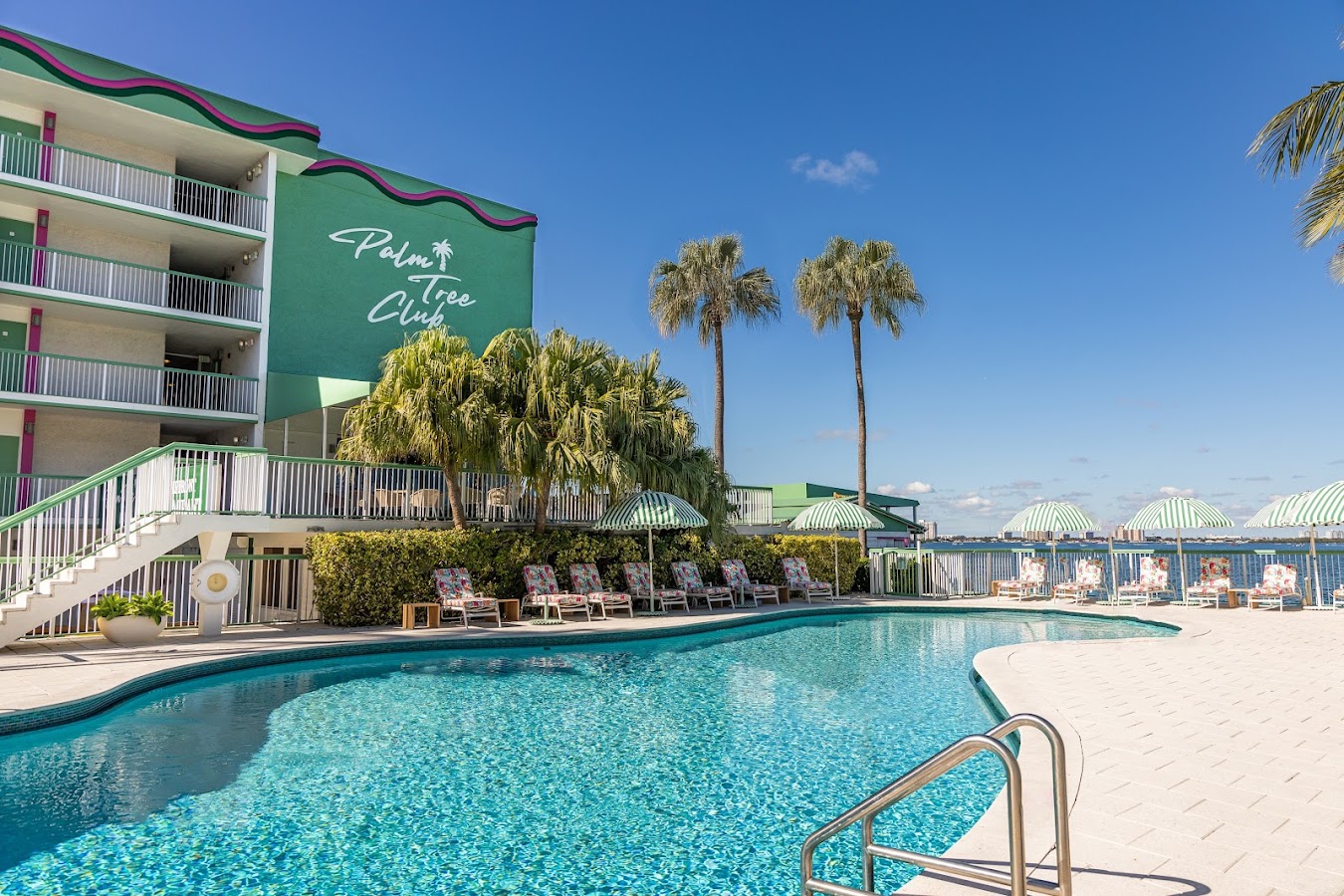 Palm Tree Club Miami Hotel | Florida USA 🇺🇸 — North Bay Village