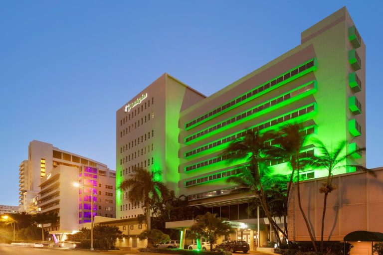 Holiday Inn Miami Beach-Oceanfront by IHG | Florida USA 🇺🇸