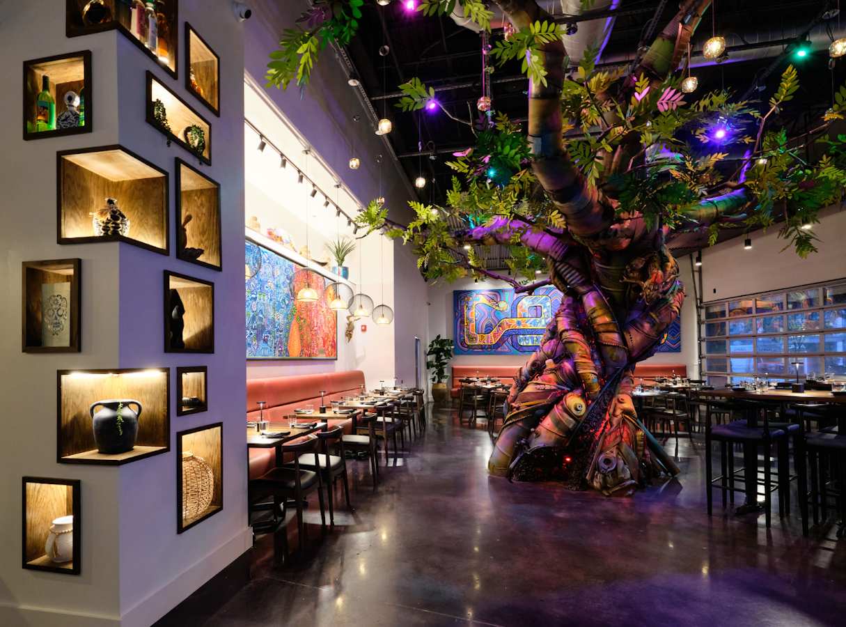 A first look at AltaToro, showing the Midtown dining-room mood and the kind of evening this place is set up for.
