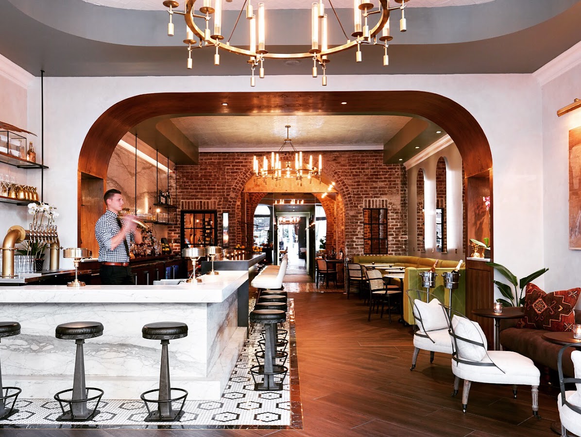 A first read on Artillery Bar | Georgia USA 🇺🇸, with a historic Savannah mood that suits the start of the night.
