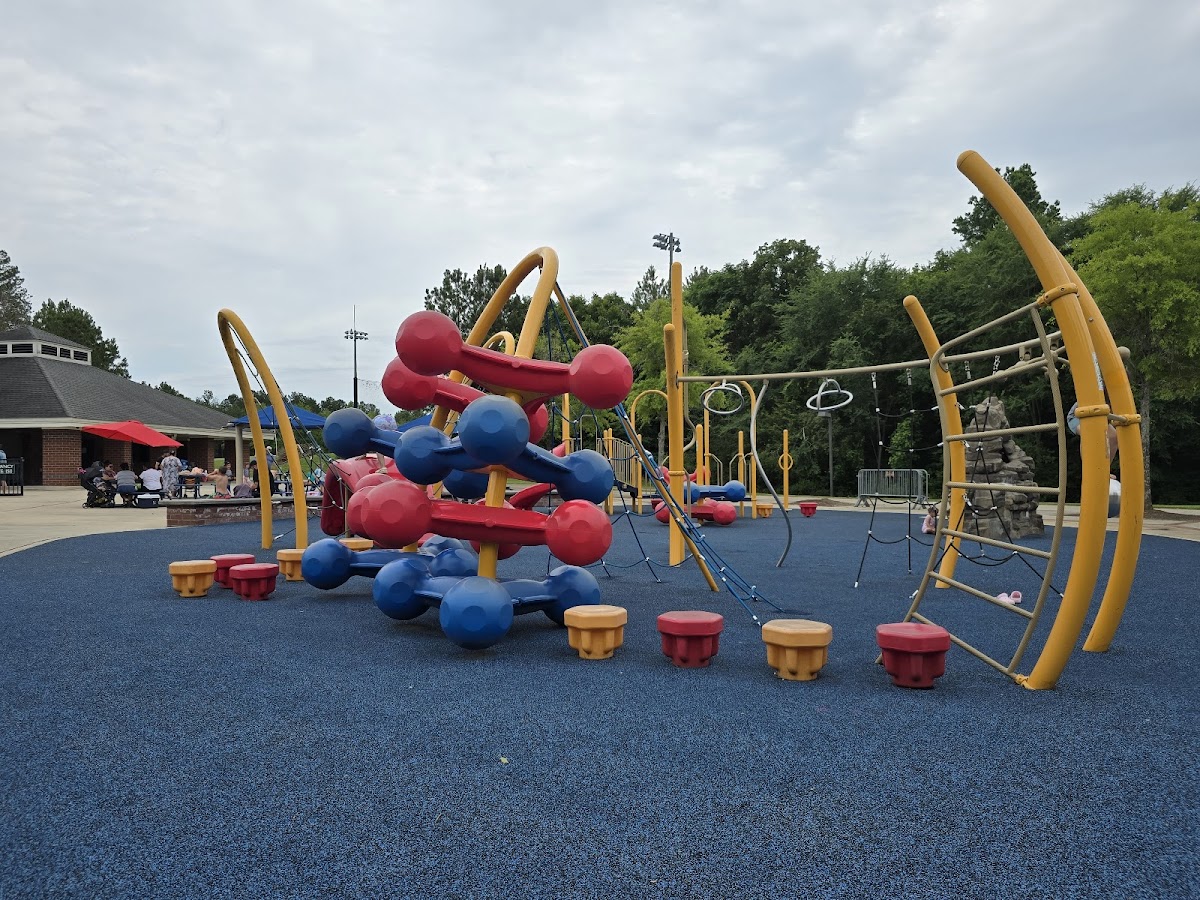 A first look at Walker Park in Athens, setting the tone for a simple outdoor visit.