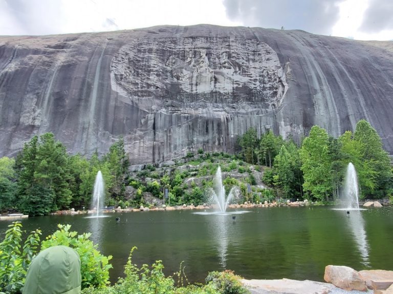 Stone Mountain Park Skyride Plaza | Georgia USA 🇺🇸