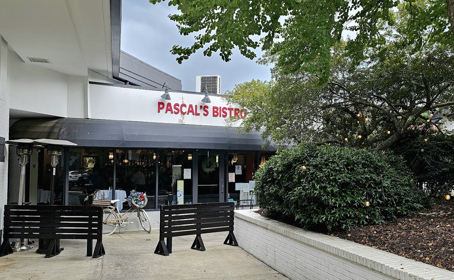 Pascal's Bistro in Peachtree City, set up for a French meal, drinks, and a slower dining pace.