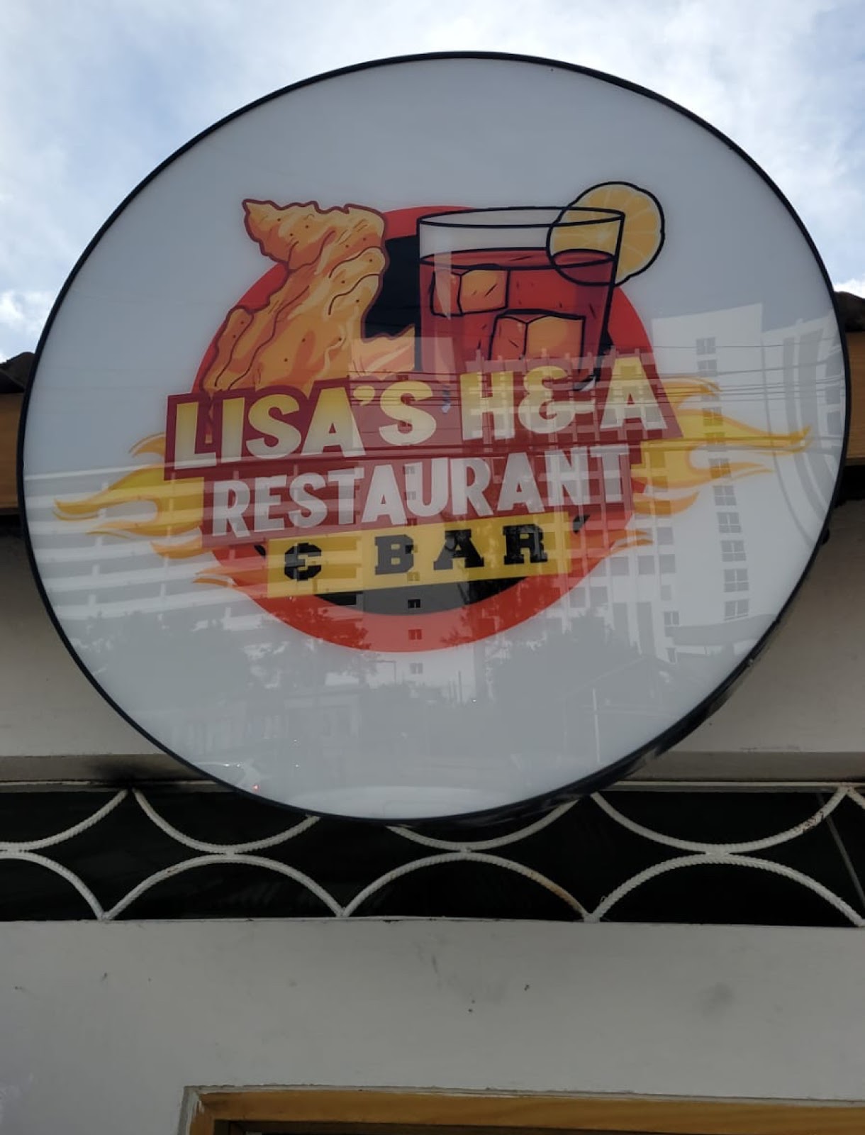 Lisa’s H&A Restaurant Bar & Grill