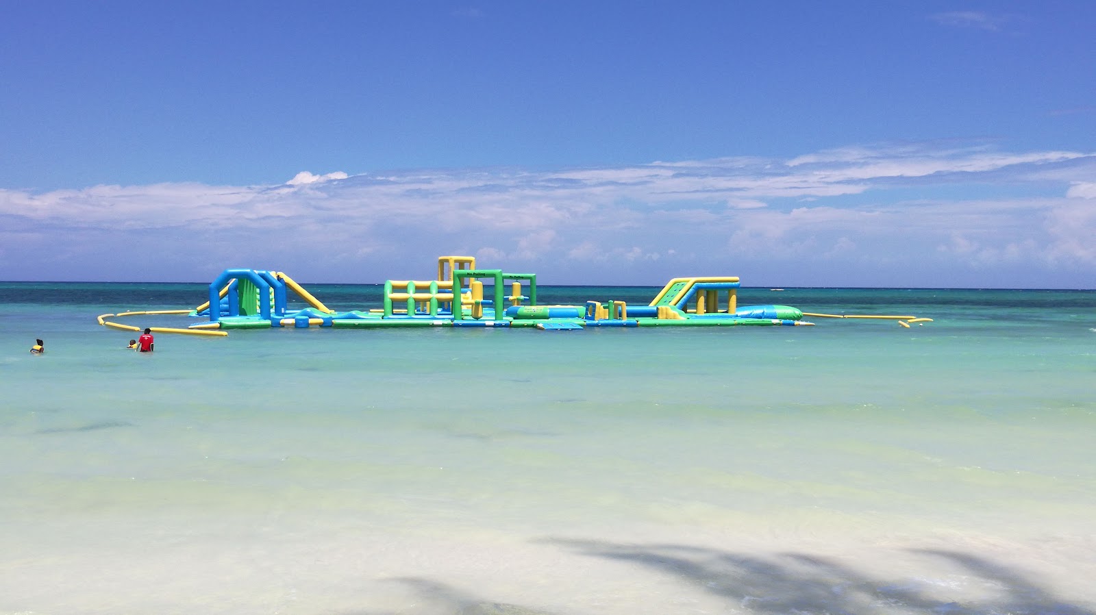 876 Beach Club