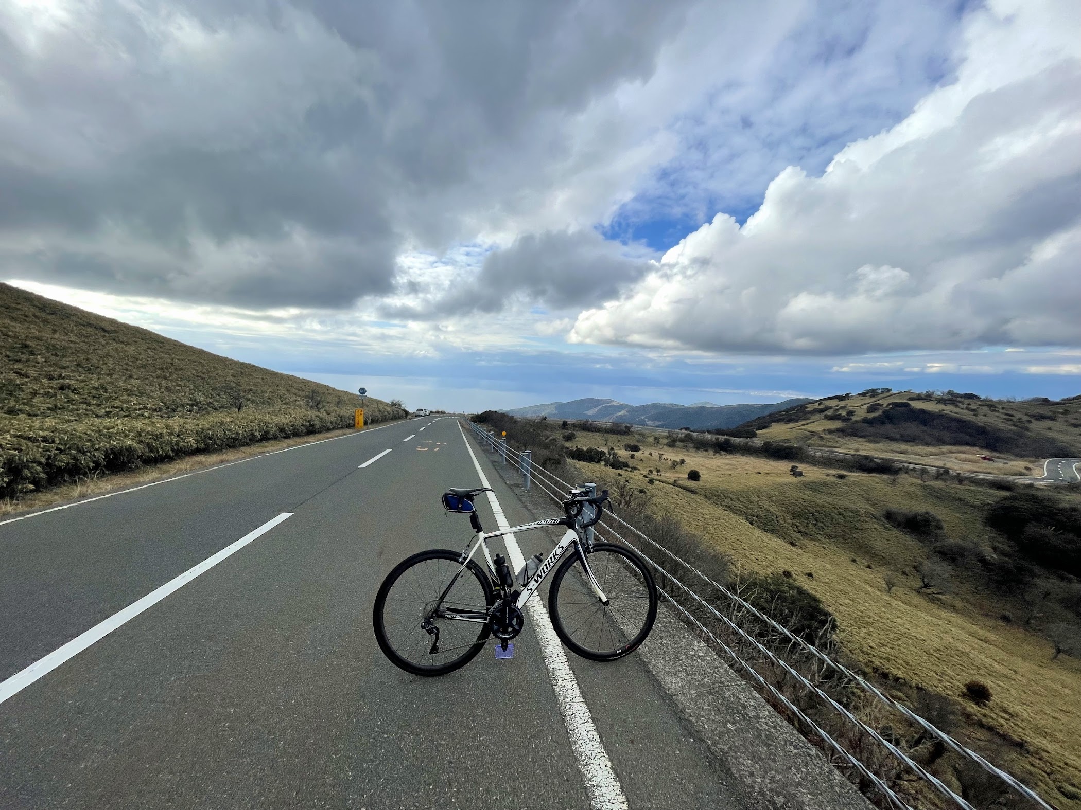 Nishi Izu Skyline Darumayama North Trailhead | 西伊豆スカイライン 達磨山北側登山口 — Izu