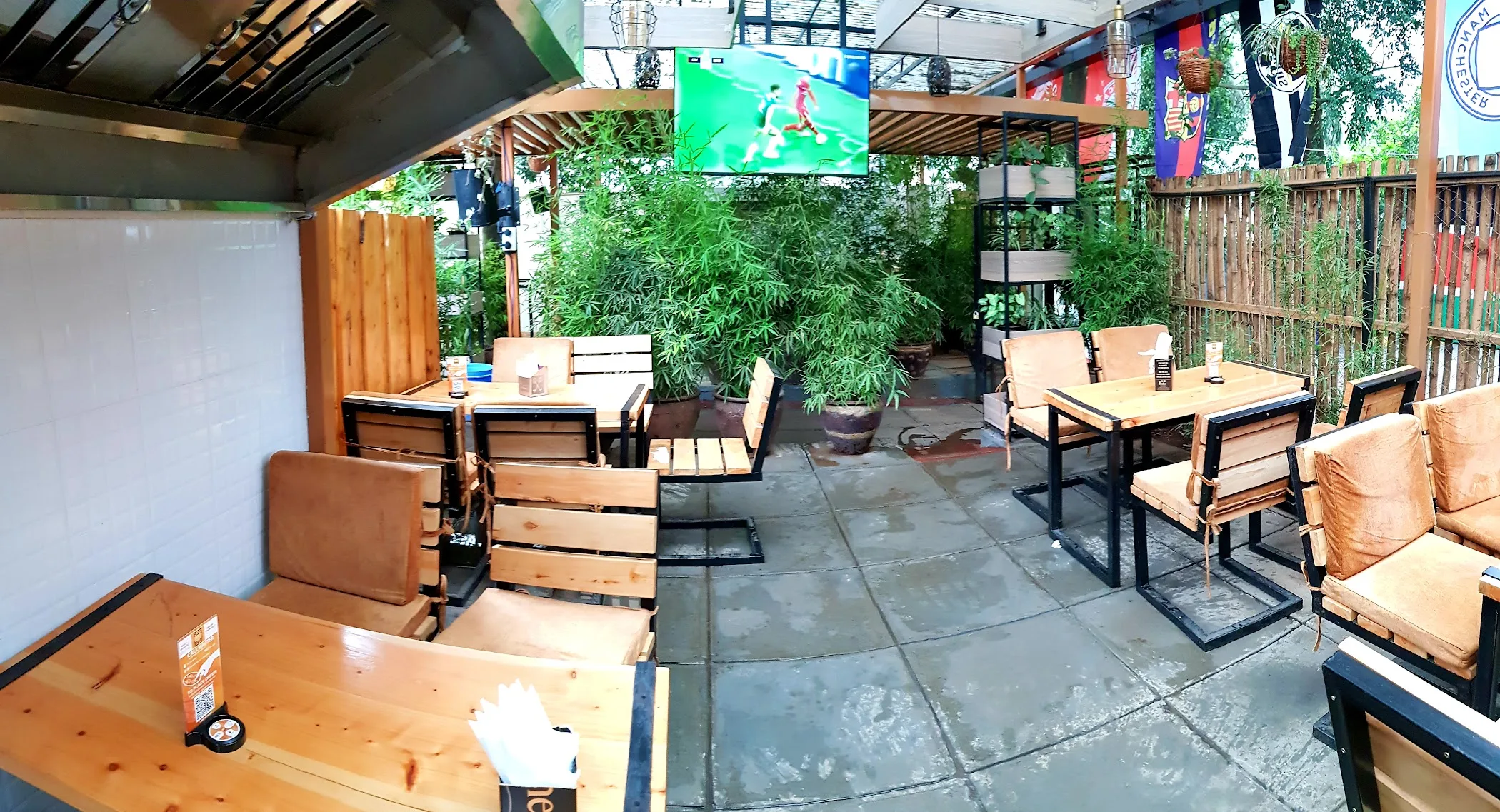 Bamboo Cask Lounge — Nairobi