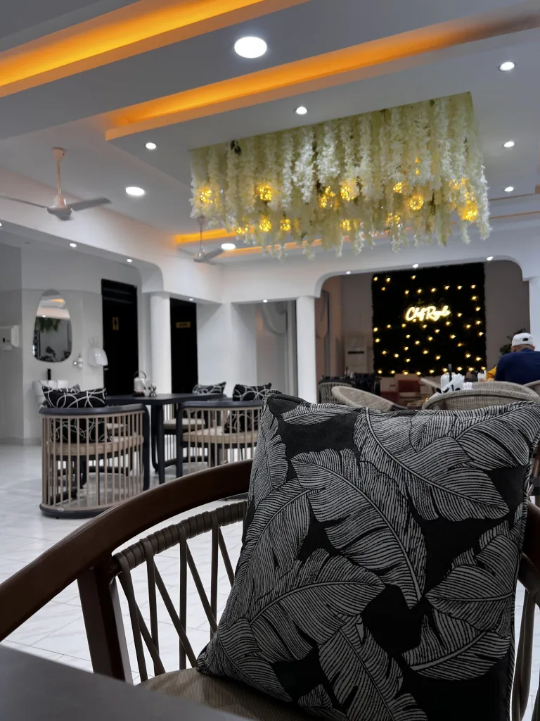 CHEF ROYALE RESTAURANT