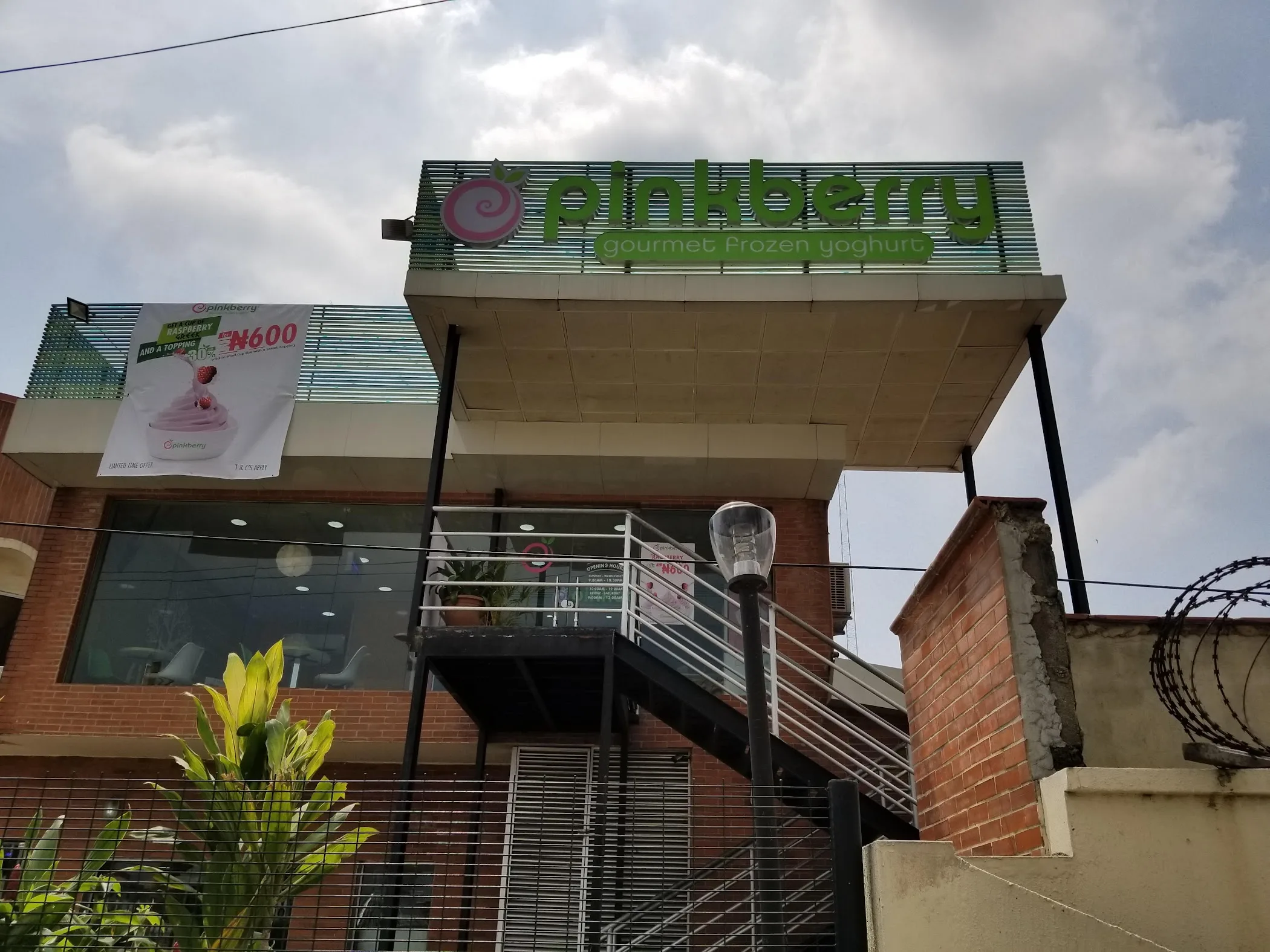 Pinkberry Gourmet Frozen Yoghurt | Victoria Island | Lagos — Lagos