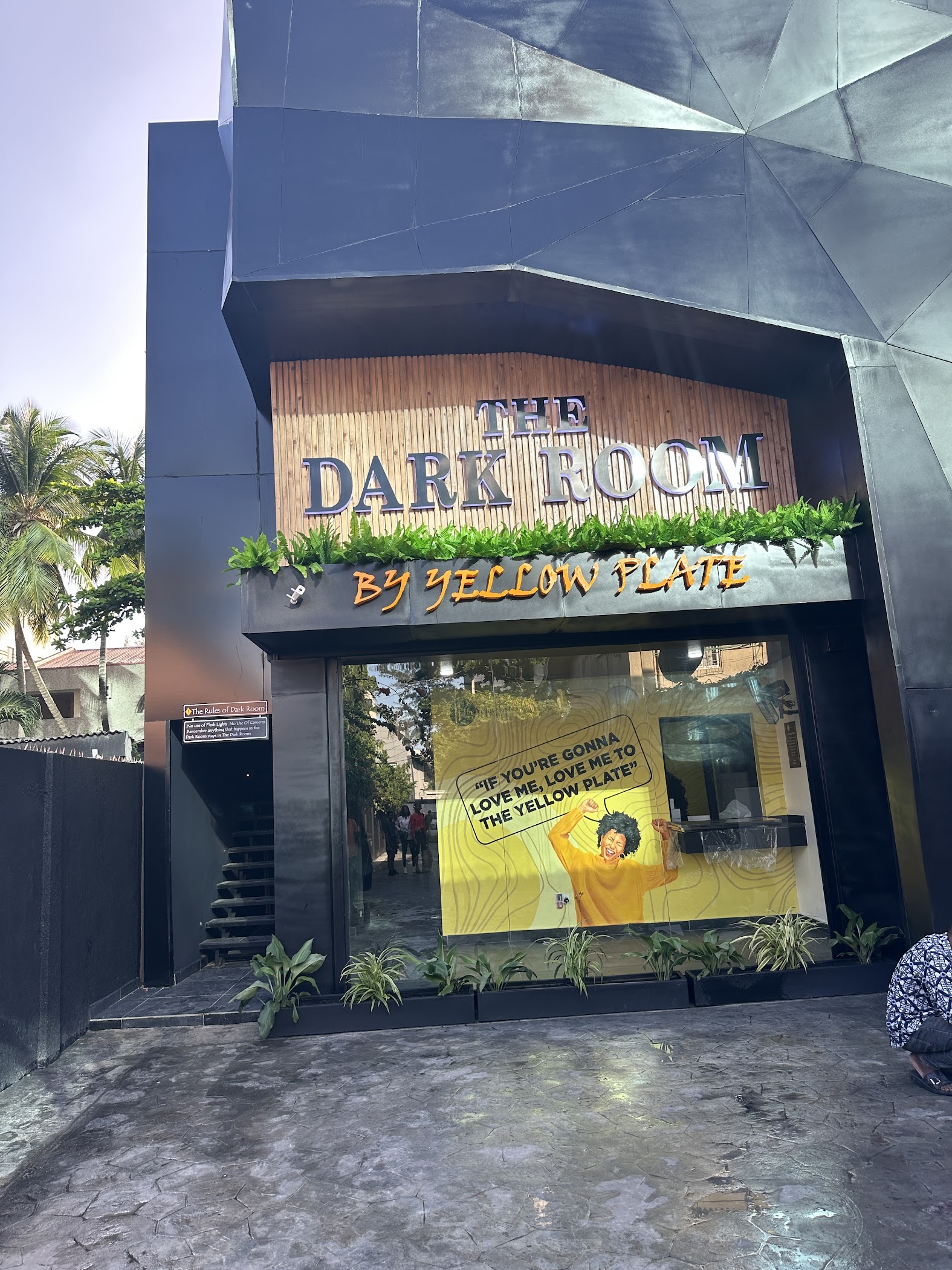 Dark Room By The Yellow Plate Lagos — Lagos