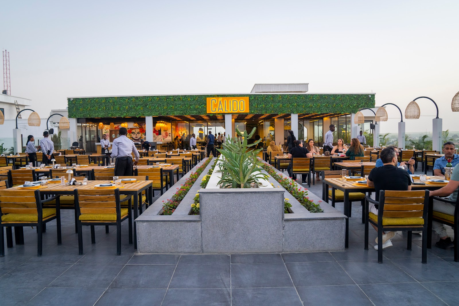 Cálido Rooftop — Kano