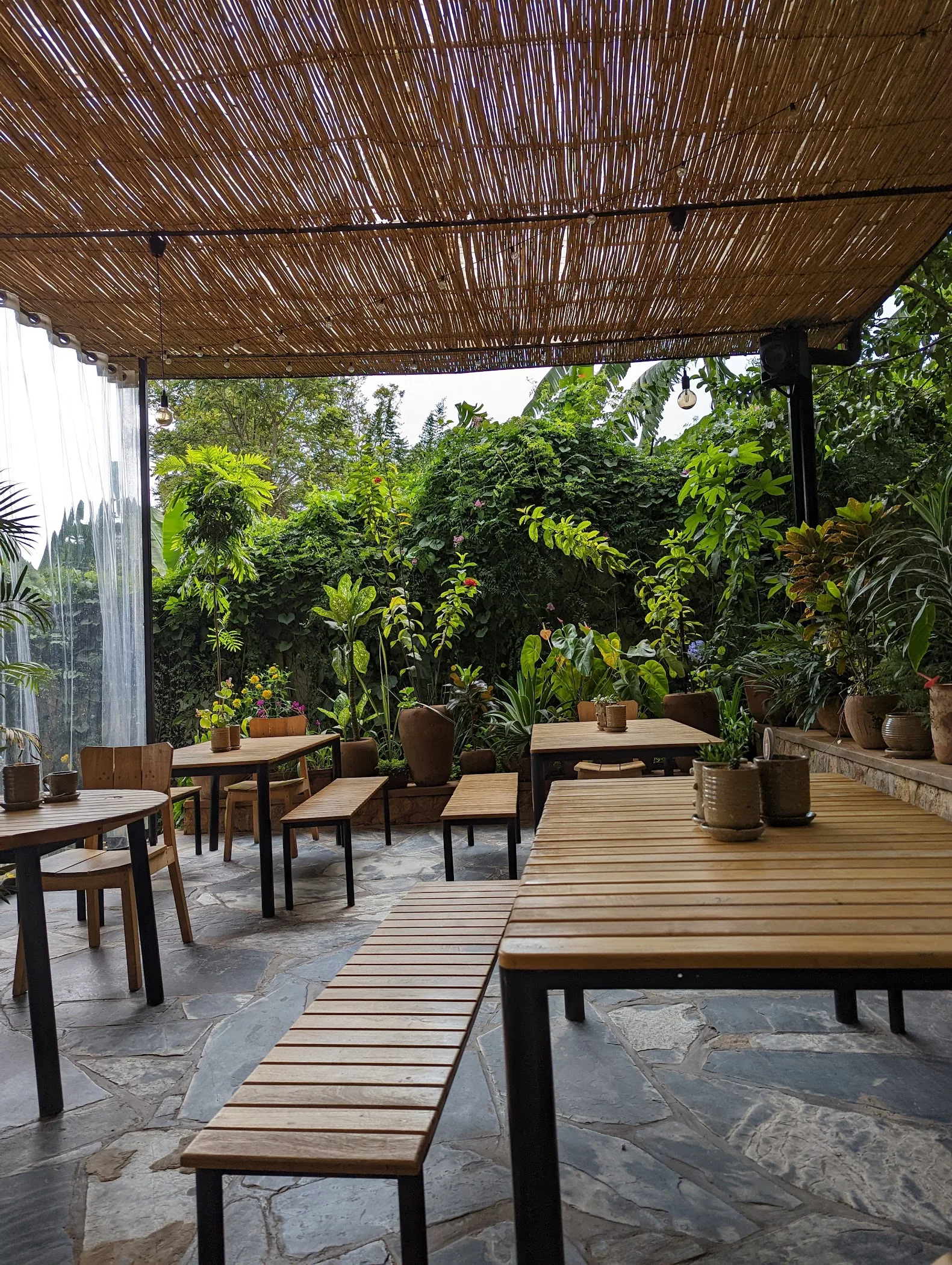 Indabo Café Kiyovu 4