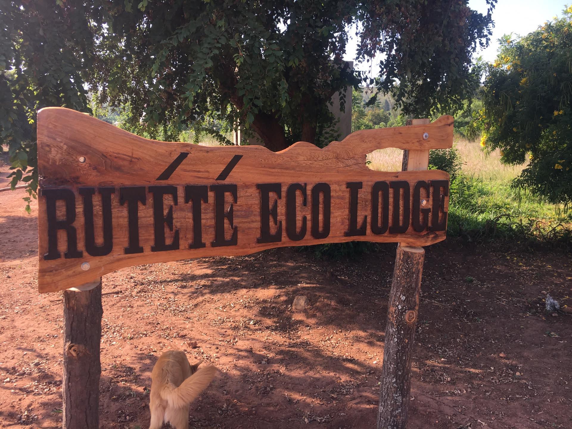 Arrival and exterior context at Rutete Eco Lodge in Kabarondo, Eastern Province.