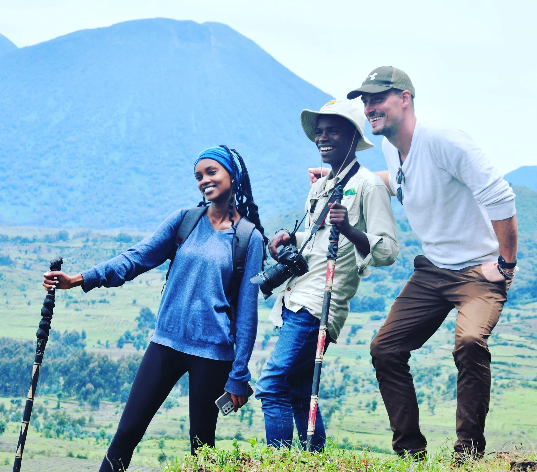 Volcanoes Over View Safaris & Under Volcanoes View Guest House — Kinigi