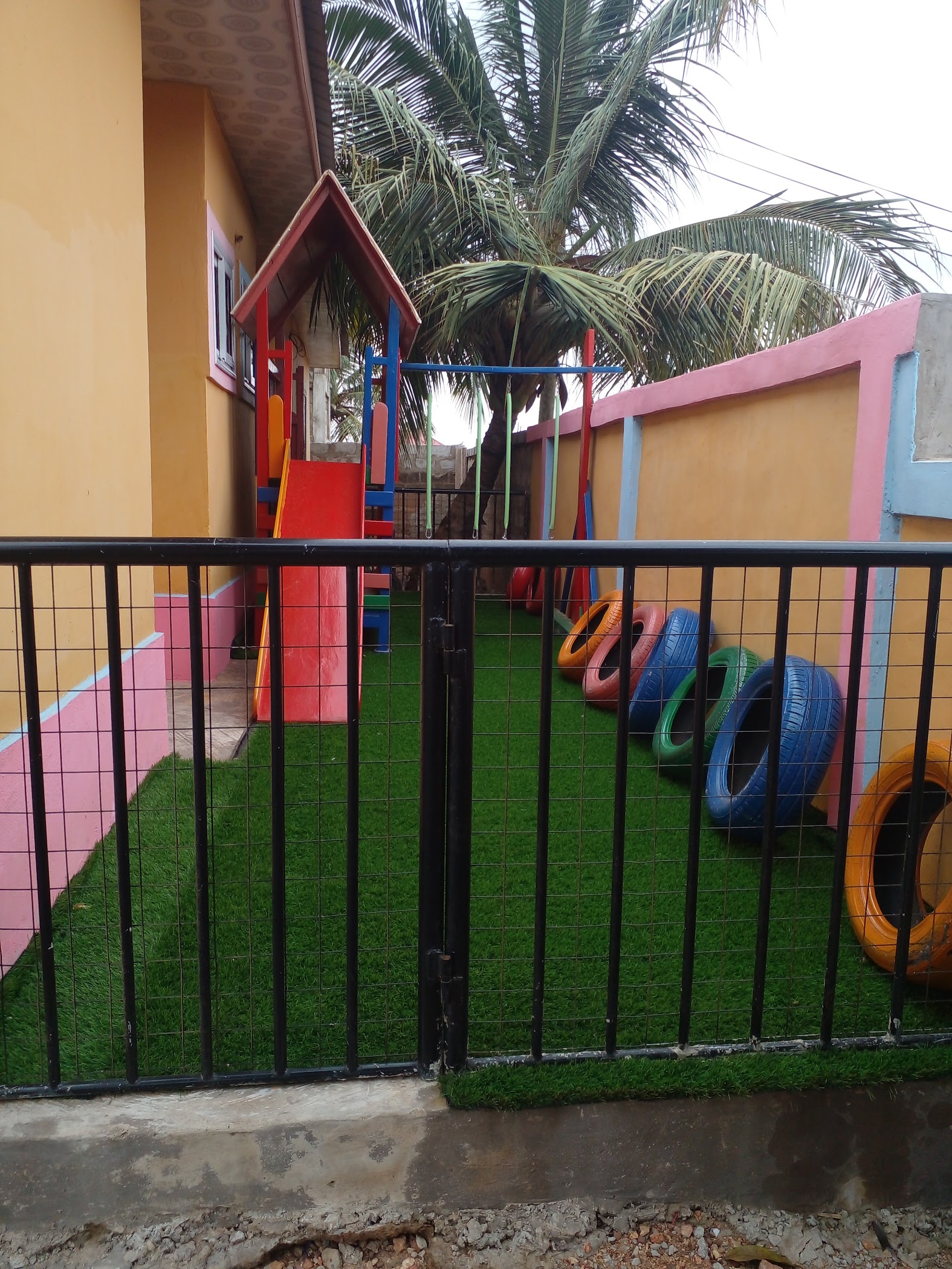 Samsel Samsel Day Care & Pre-school | Ghana 🇬🇭 – TortoisePath | SchoolFinder 🎓