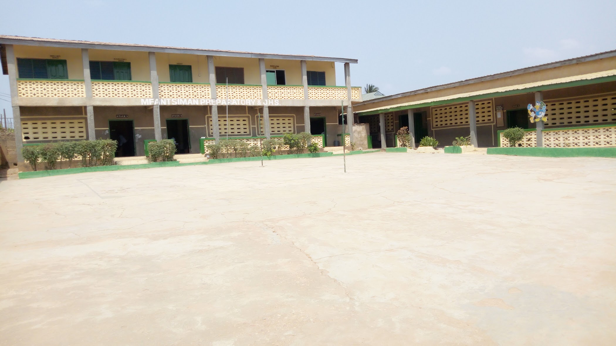 MFANTSIMAN Preparatory & Junior High School | Ghana 🇬🇭 — Mile 11
