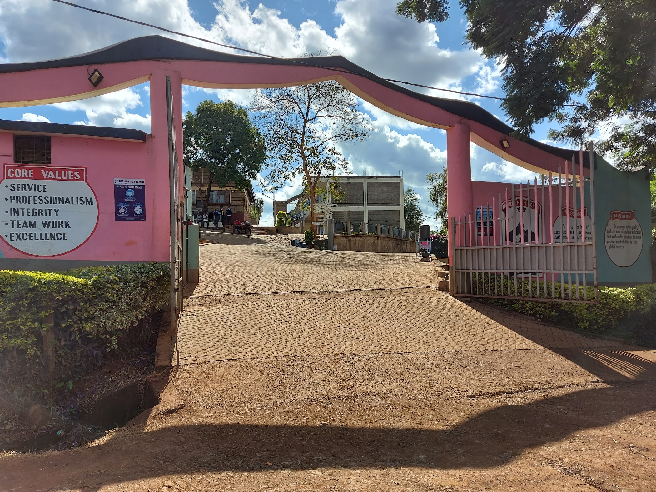 Baricho High School | Kenya 🇰🇪 – TortoisePath | SchoolFinder 🎓