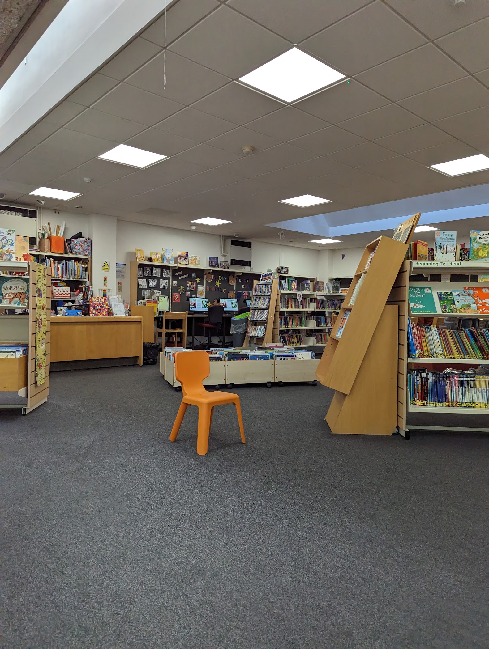 Vhec Library Battersea Park Library | UK 🇬🇧 – TortoisePath | SchoolFinder 🎓
