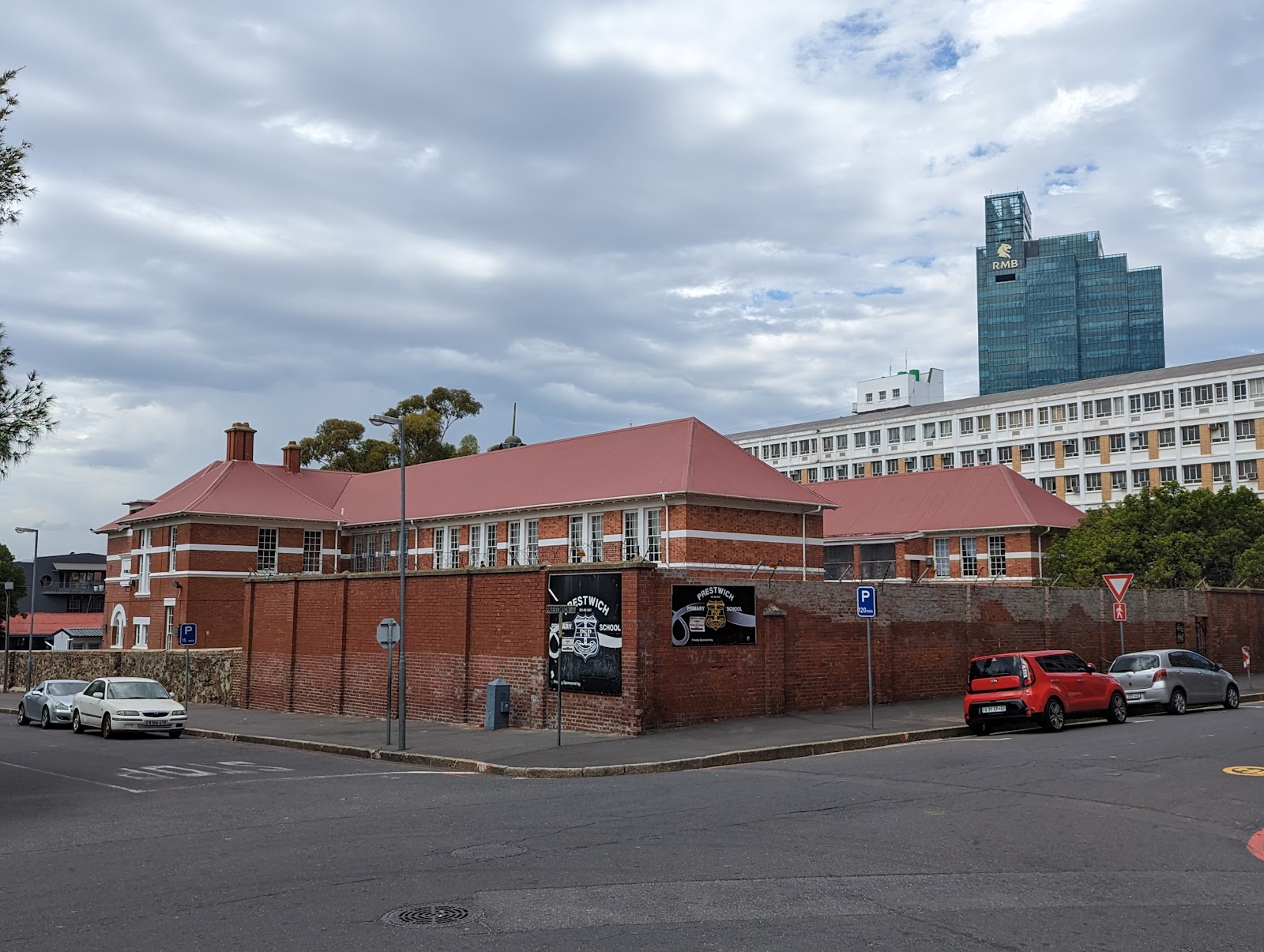 Prestwich Street Primary School | South Africa 🇿🇦 — Cape Town