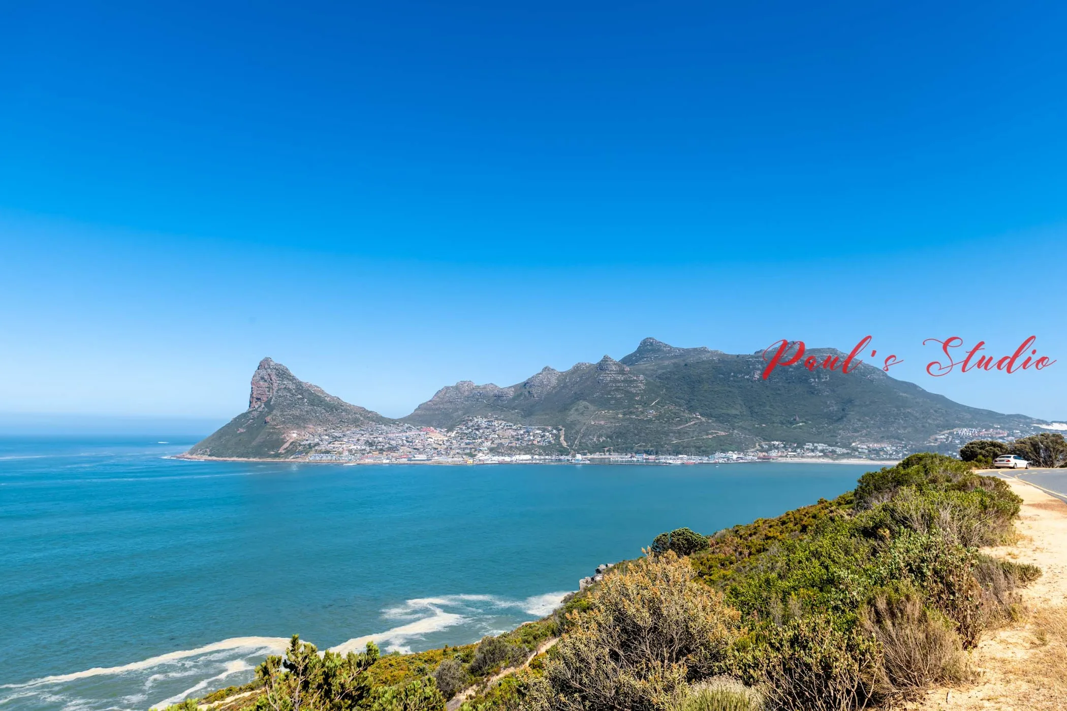 Arrival and context view at Chapmans Peak Hiking Trail South in Cape Town, Western Cape.