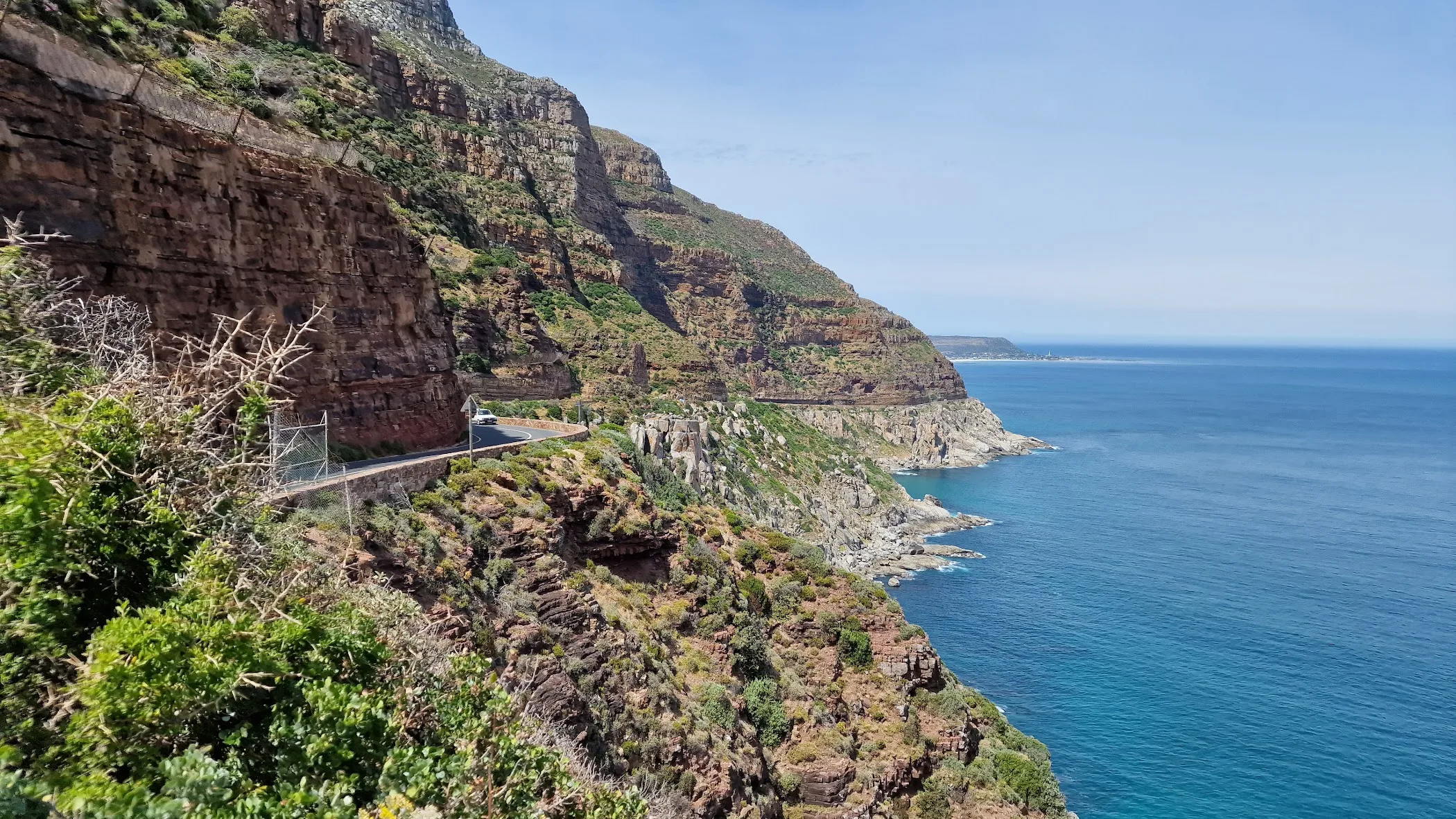 Another angle on Chapman’s Peak Drive Lookout Point, useful for reading the space and the pace of the stop.
