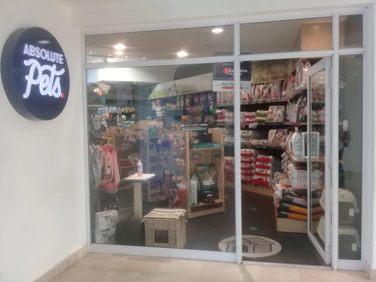 Absolute Pets Camps Bay — Cape Town