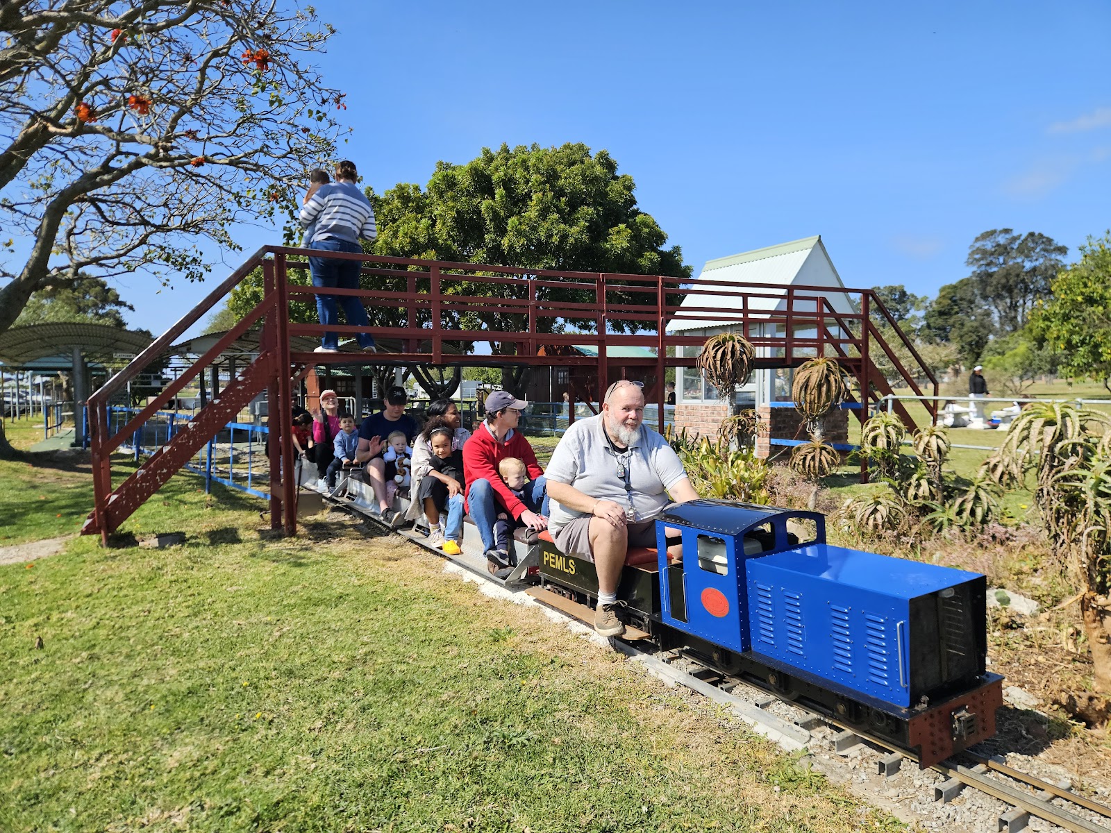 LONDT PARK MINI TRAIN — Gqeberha