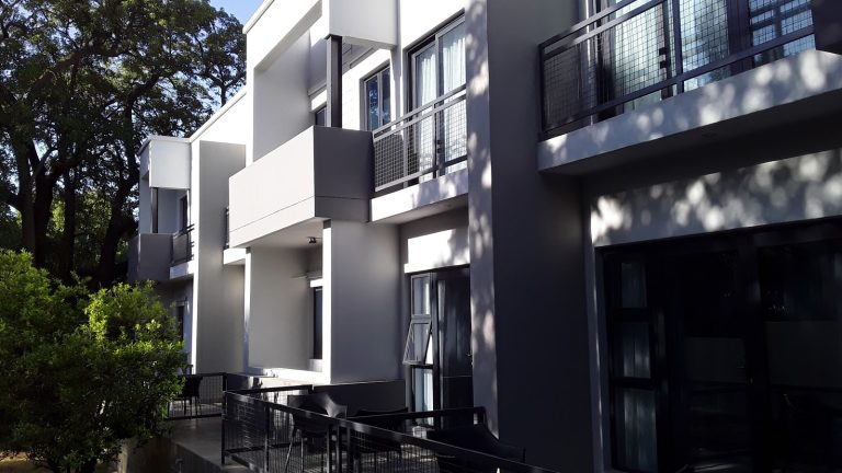 La Orchard hotel