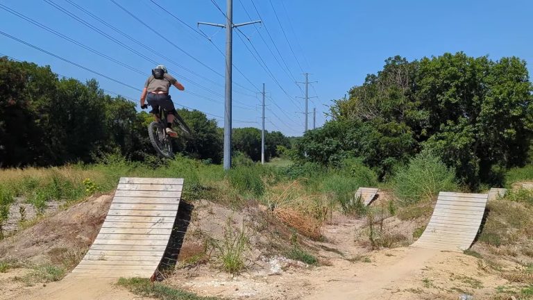 Creekside Park MTB Trail Head | Texas USA 🇺🇸