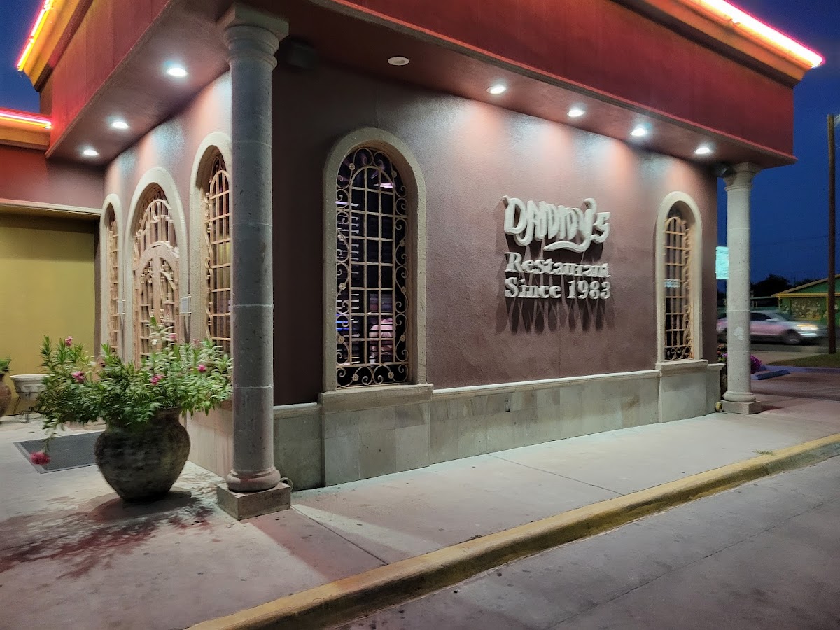 Danny’s Restaurant | Texas USA 🇺🇸 — Laredo